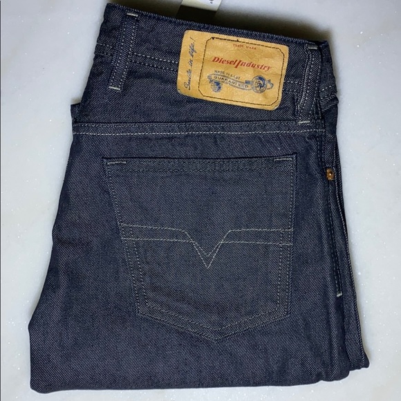 🔥Diesel Waykee Regular Straight Leg Jeans - Picture 4 of 6